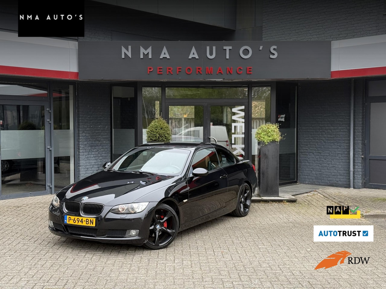 BMW 3-serie Cabrio - 320i GARANTIE NAVI MEMO SEATS STOELVERWARMING ONDERHOUDEN - AutoWereld.nl