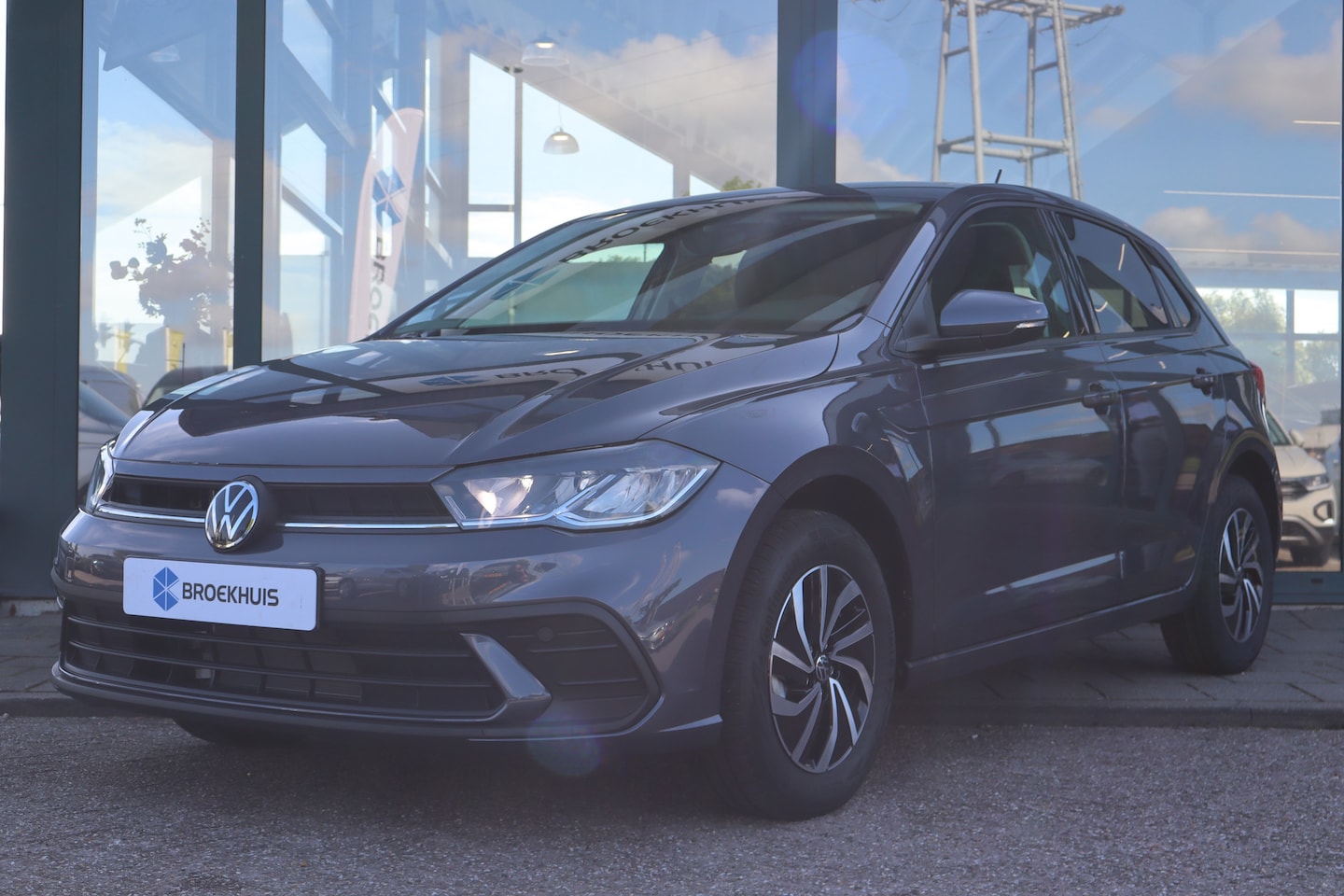 Volkswagen Polo - Life Edition | 'App-Connect' draadloze smartphone integratie | Buitenspiegels elektrisch i - AutoWereld.nl