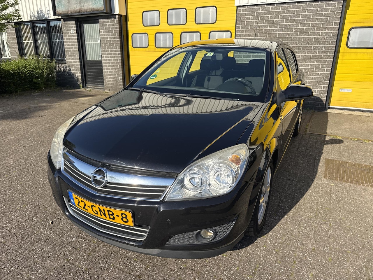 Opel Astra - 1.6 Temptation |Airco|Trekhaak|APK - AutoWereld.nl