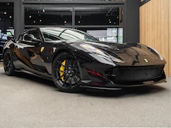 Ferrari 812 Superfast - V12 HELE Racing Seats Carbon 6.5 V12 SF Passenger display