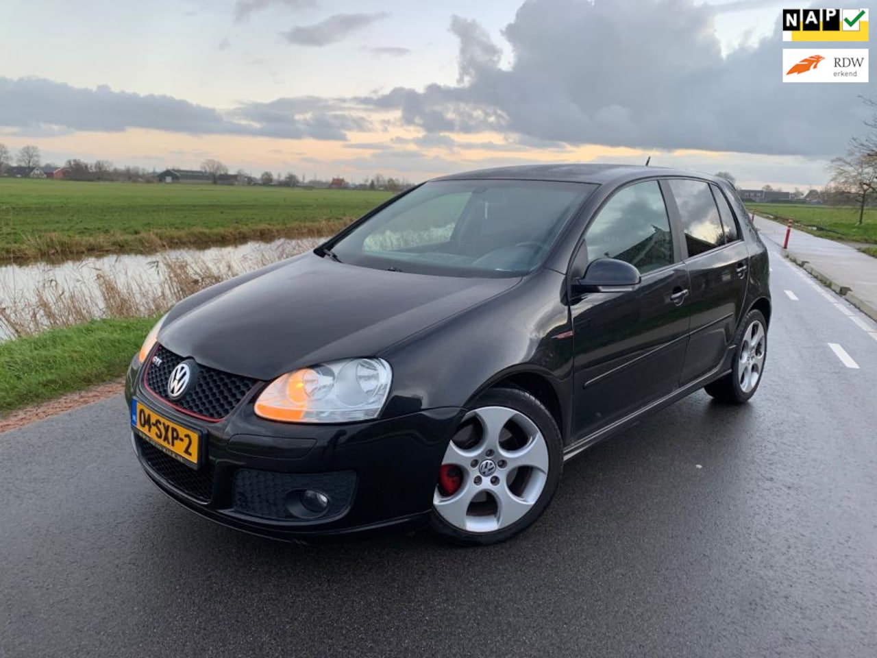 Volkswagen Golf - 2.0 GTI KLEPPEN SYSTEEM CLIMA ALCANTARA HEMEL - AutoWereld.nl