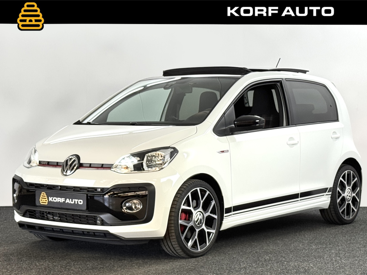 Volkswagen Up! - 1.0 TSI GTI / Pano / Camera / Stoelverw / Clima - AutoWereld.nl