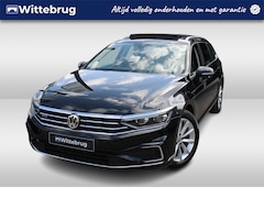 Volkswagen Passat Variant - 1.4 TSI PHEV 218pk GTE DSG Automaat / Pano dak / Keyless / Leder interieur / Navi / APP /