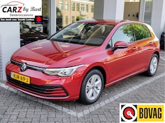 Volkswagen Golf - 1.0 eTSI LIFE AUTOMAAT Virtual Cockpit | Clima | Carplay/Android