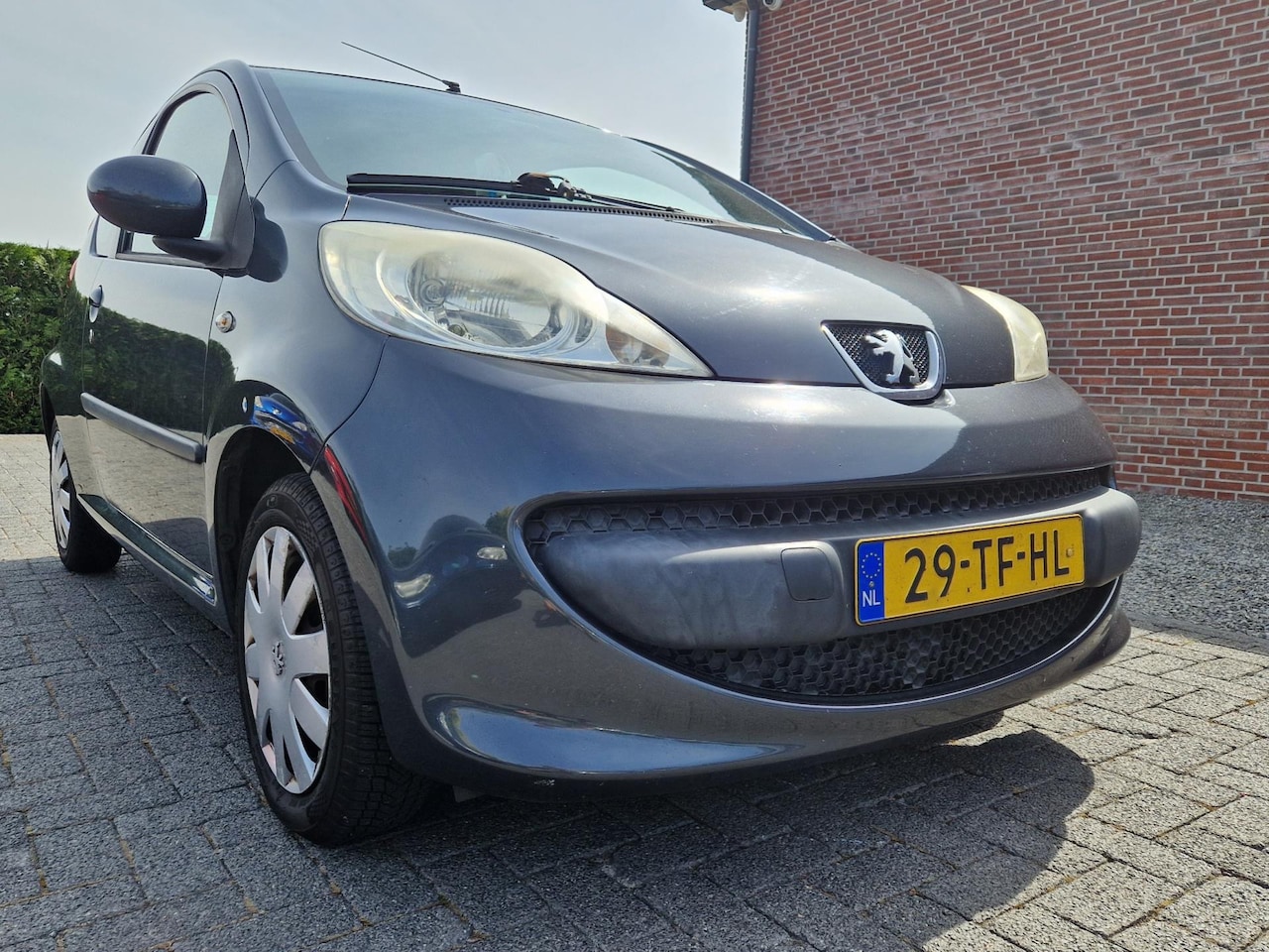 Peugeot 107 - 1.0-12V XS 1.0-12V XS - AutoWereld.nl