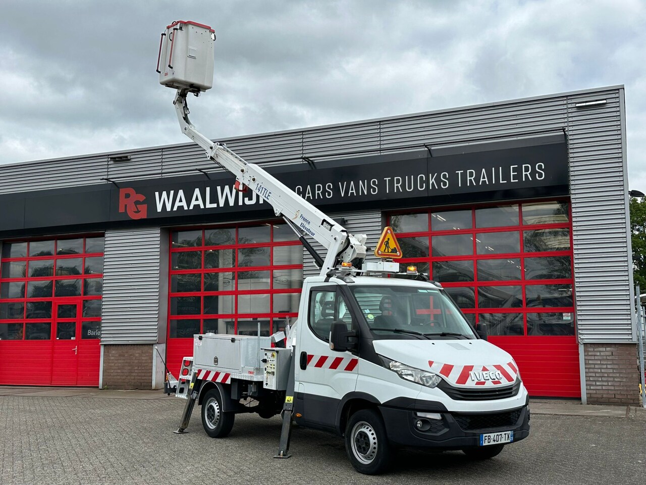 Iveco Daily - 35S14 14 meter, 4x stamped, 649 working hours - AutoWereld.nl