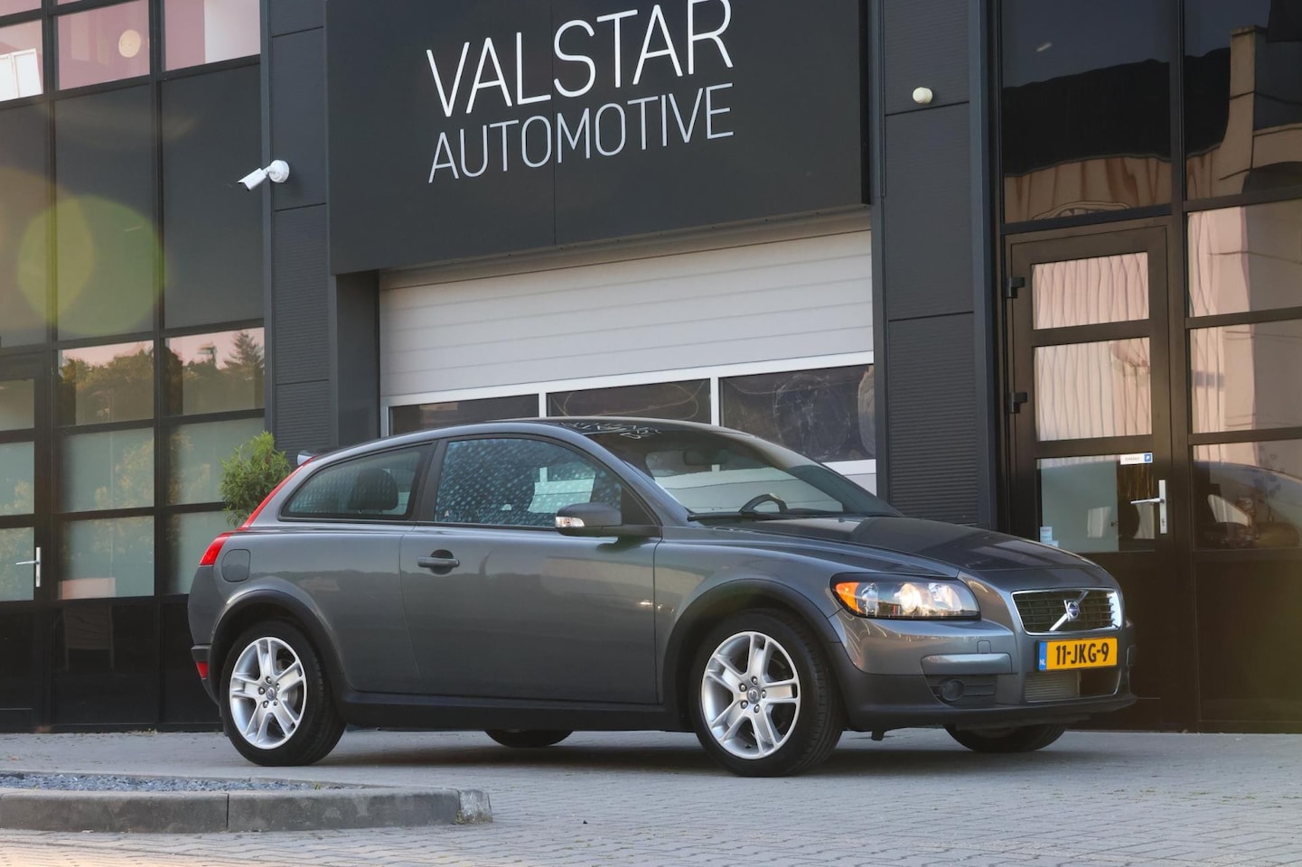 Volvo C30 - 1.8 Sport | Unieke km-stand | leuk! - AutoWereld.nl