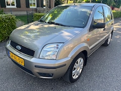 Ford Fusion - 1.4 16V Apk tot 26-11-2025 Trekhaak