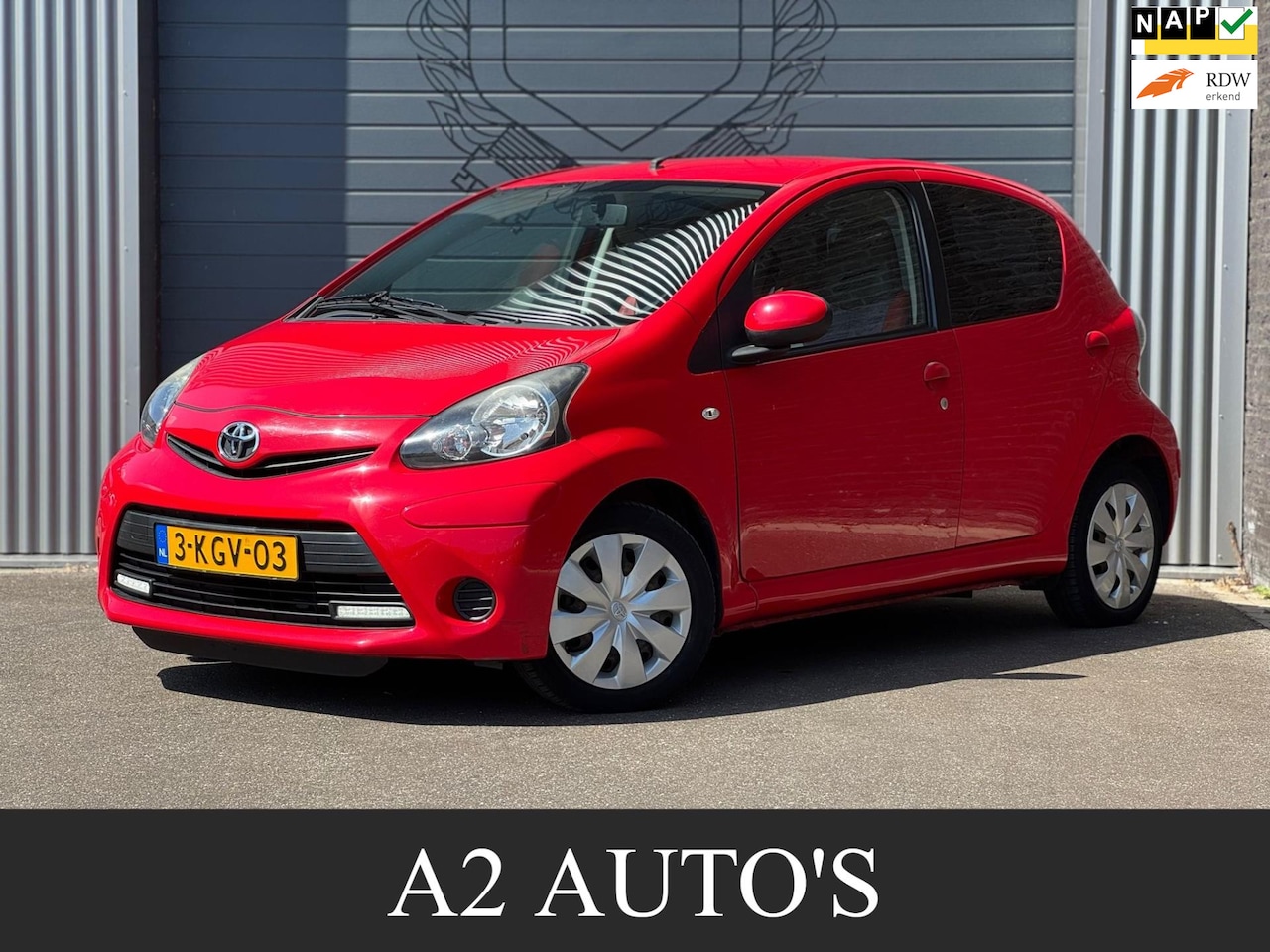 Toyota Aygo - 1.0 VVT-i Aspiration Unieke Uitvoering - AutoWereld.nl