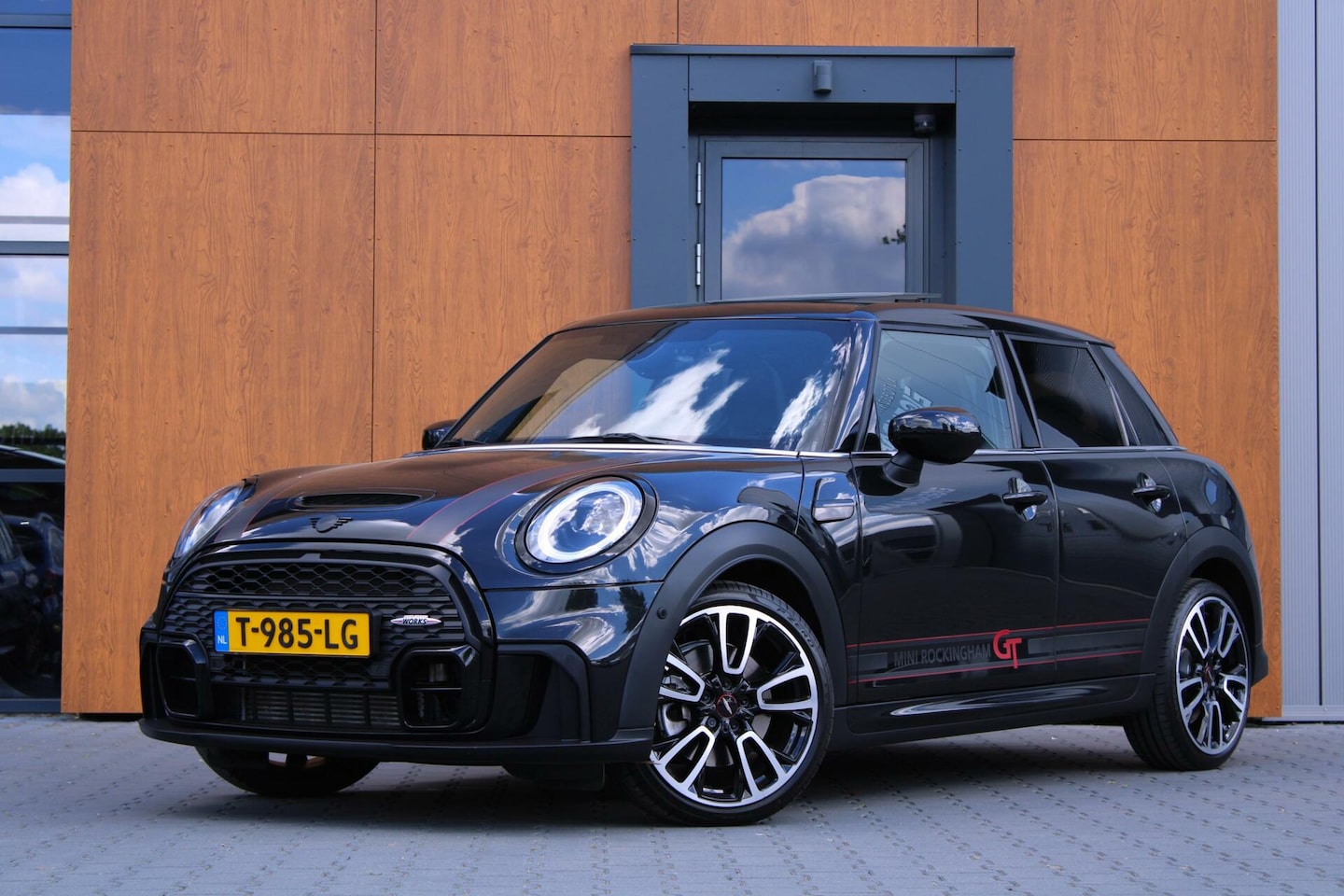 MINI Cooper S - 2.0 Rockingham GT Edition | Pano | H&K | HUD - AutoWereld.nl