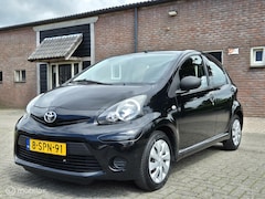 Toyota Aygo - 1.0 VVT-i Now Airco elek ramen CV