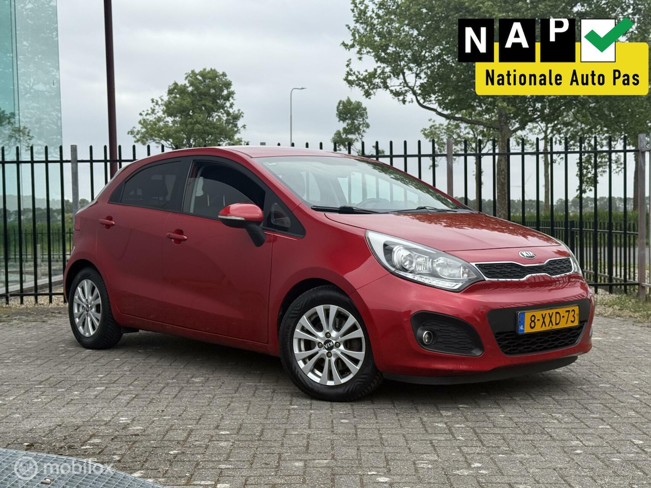 Kia Rio - 1.4 CVVT Executive|Cruise|Sensoren|Keyless|Carplay - AutoWereld.nl