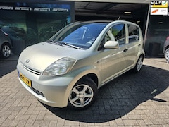 Daihatsu Sirion 2 - 1.0-12V Trend | 12MND GARANTIE | AIRCO | ELEC RAMEN | LMV