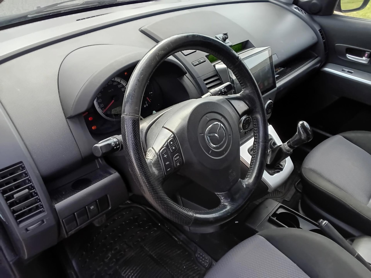 Mazda 5 - 2.0 Active EXPORT