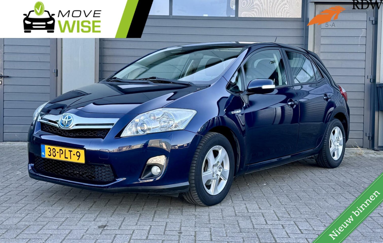 Toyota Auris - 1.8 Full Hybrid Aspiration | Lage KM NAP ! | AUTOMAAT | Hoge Zit | Cruise | Goed Onderhoud - AutoWereld.nl