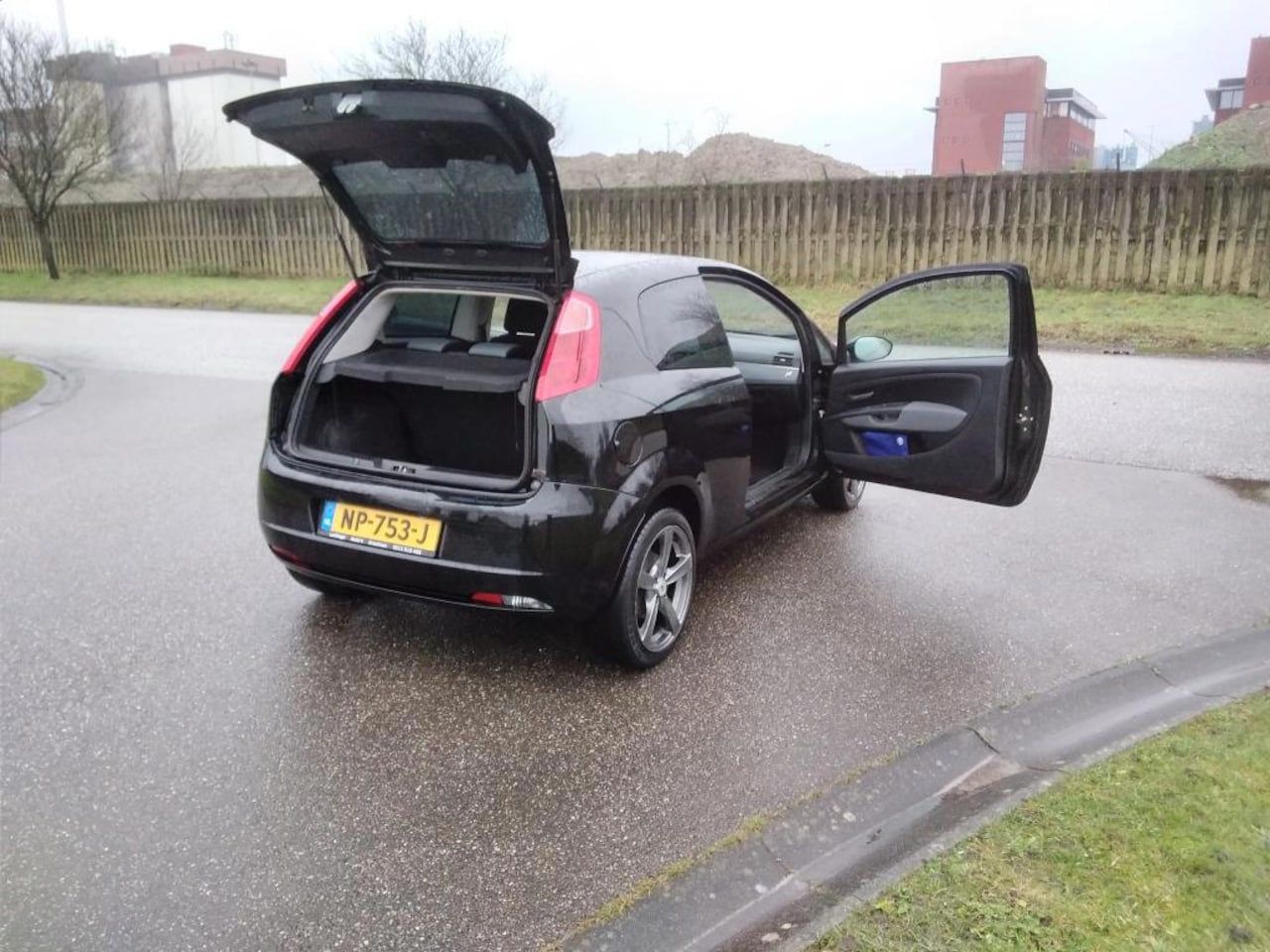 Fiat Grande Punto - 1.4-16V Edizione Lusso 1.4-16V Edizione Lusso