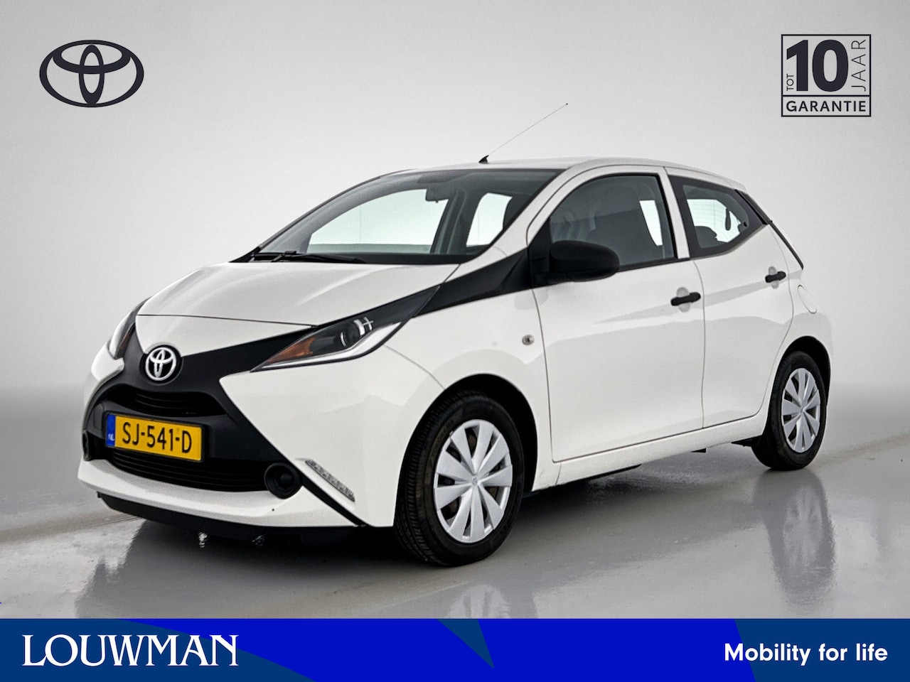 Toyota Aygo - 1.0 VVT-i x-fun | 1e Eigenaar | Bluetooth | Airco | Dealer Onderhouden | - AutoWereld.nl