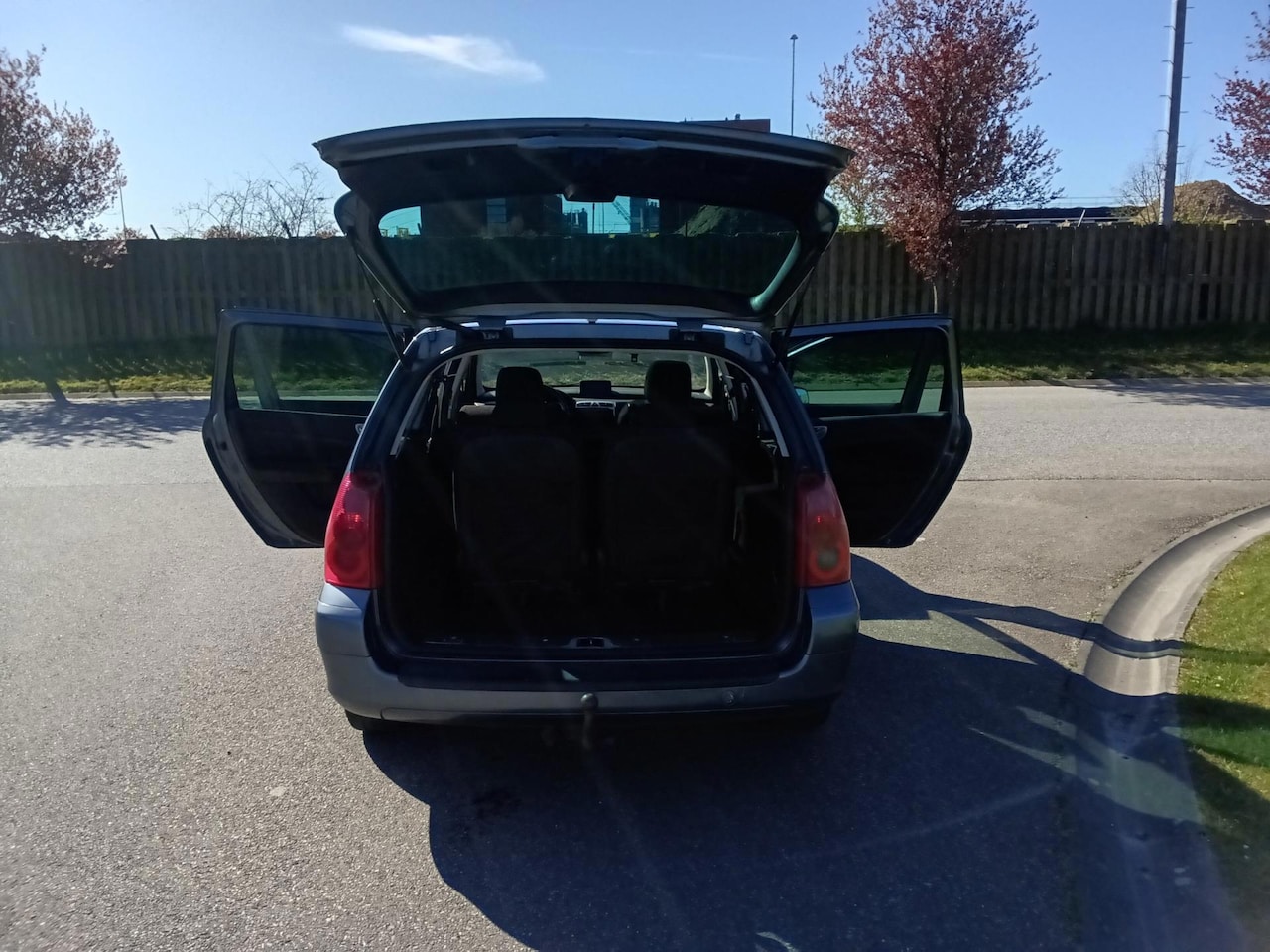 Peugeot 307 SW - 2.0 16V Navtech 7-PERSOONS