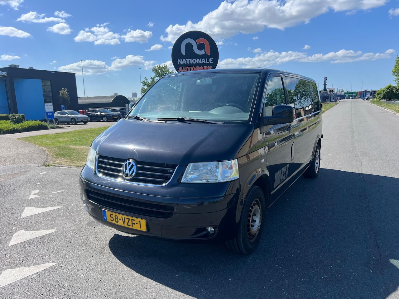Volkswagen Transporter - 2009 * 2.5 TDI 340 Trendline DC * AUTOMAAT * NAP * - AutoWereld.nl