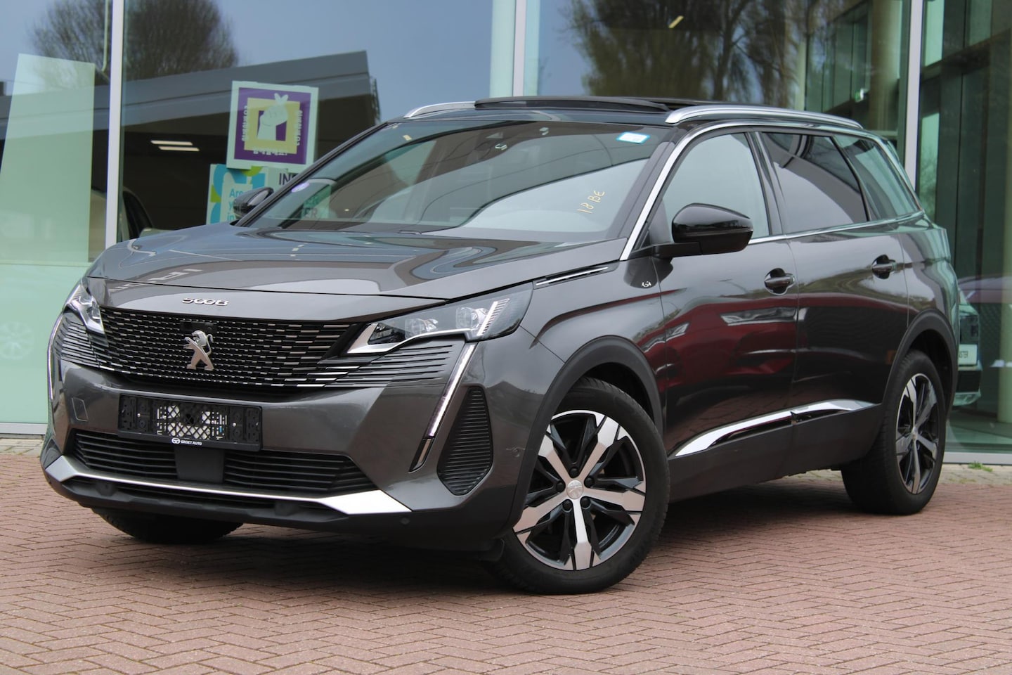 Peugeot 5008 - 1.2 PureTech GT TREKHAAK - SCHUIF/KANTELDAK - AutoWereld.nl