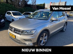 Volkswagen Tiguan - 1.4 TSI Connected Series | WORDT VERWACHT |