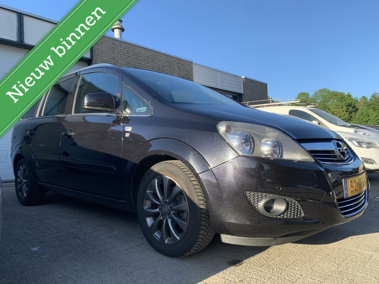 Opel Zafira - 1.8 111 years Edition 1ste Eignr Navi Trekhaak Airco Cruise control Elektrische pakket - AutoWereld.nl