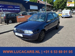 Ford Fiesta - 1.3-8V Trend NIEUWE APK