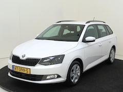 Skoda Fabia Combi - 1.0 TSI Ambition Business | Navigatie | Parkeersensoren achter | Airco | Cruise control |