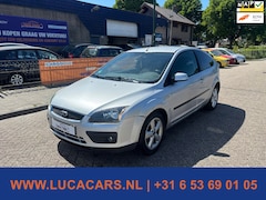 Ford Focus - 1.6-16V Futura