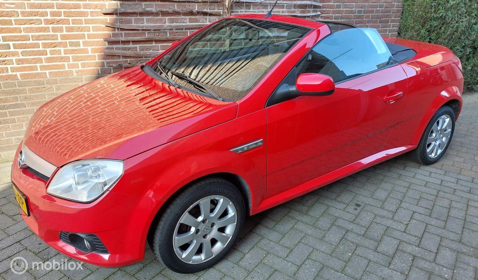 Opel Tigra TwinTop - 1.4-16V Enjoy 1.4-16V Enjoy (CABRIO/ZEER MOOI!!) - AutoWereld.nl
