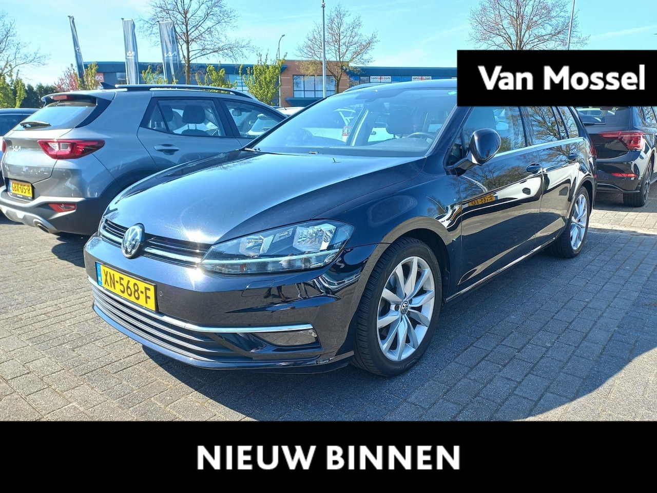Volkswagen Golf Variant - 1.4 TSI Highline | Automaat | Stoelverwarming | Parkeersensoren | Trekhaak | App Connect | - AutoWereld.nl