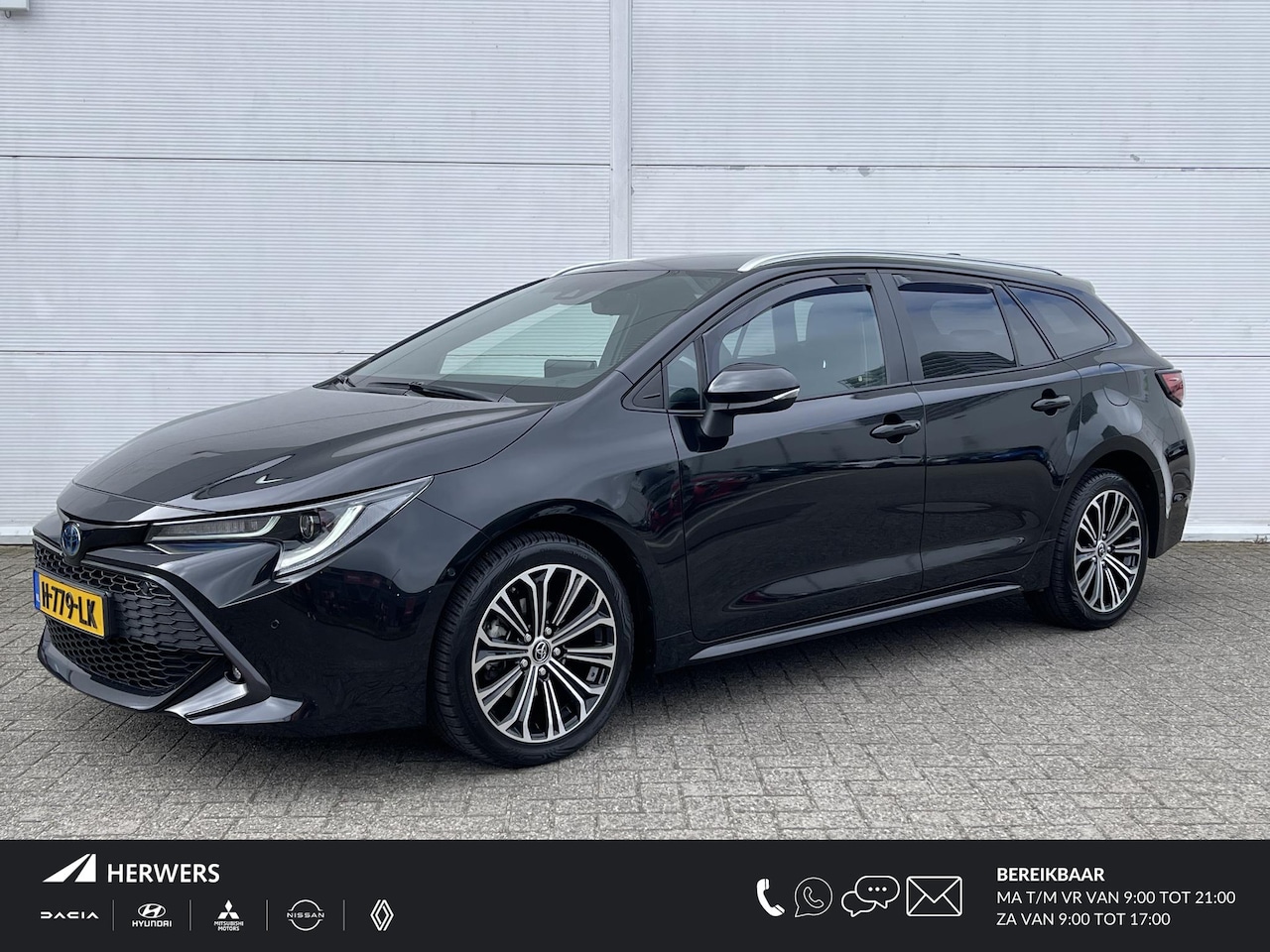 Toyota Corolla Touring Sports - 1.8 Hybrid Dynamic / Trekhaak Afneembaar / Apple Carplay/Android Auto / Stoelverwarming / - AutoWereld.nl
