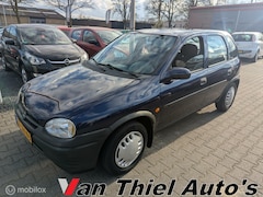 Opel Corsa - 1.2i-16V Strada vol automaat stuurbekrachtiging