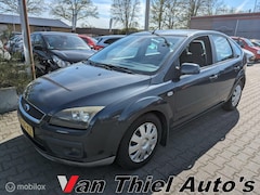 Ford Focus - 1.6-16V Trend zeer goed onderhouden