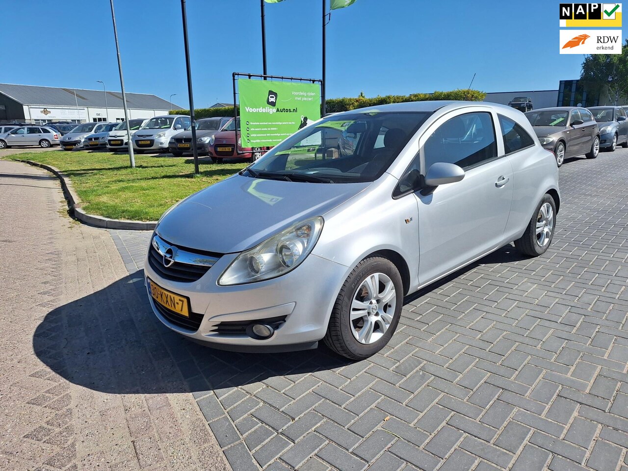 Opel Corsa - 1.2-16V Edition / Nette auto / APK augistus 2025 - AutoWereld.nl