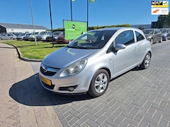 Opel Corsa - 1.2-16V Edition / Nette auto / APK augistus 2025