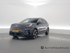 Kia e-Niro - ExecutiveLine 64 kWh | CarPlay | JBL | Leder | Keyless | Camera | Stoelventilatie | Navi