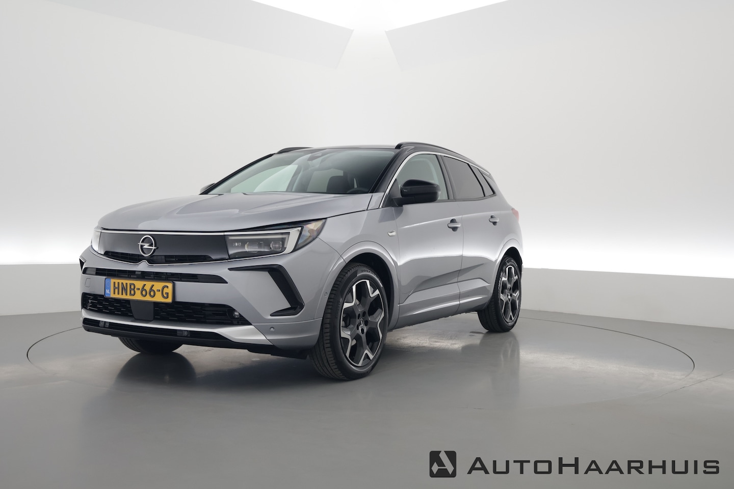 Opel Grandland - 1.2 Turbo Ultimate | Navi | Stoel- Stuurverw. | Keyless | Apple Carplay | Dodehoekdet. - AutoWereld.nl