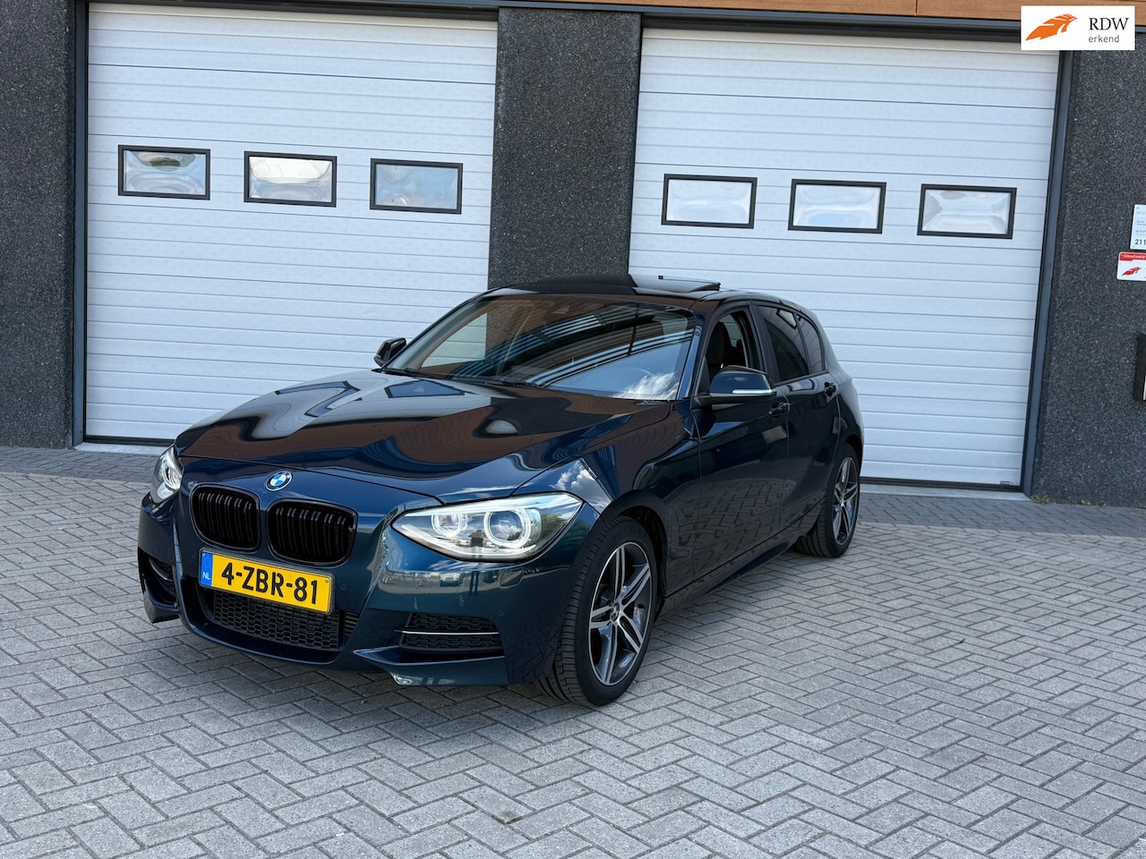 BMW 1-serie - 120d Business APK/STOELVERWARMING/CLIMA/SCHUIFDAK - AutoWereld.nl