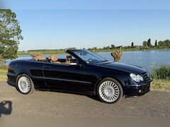 Mercedes-Benz CLK-klasse Cabrio - 200 K. Avantgarde WEINIG KM'S NL auto, uitzonderlijke kleur combi, geen schade, YOUNGTIMER