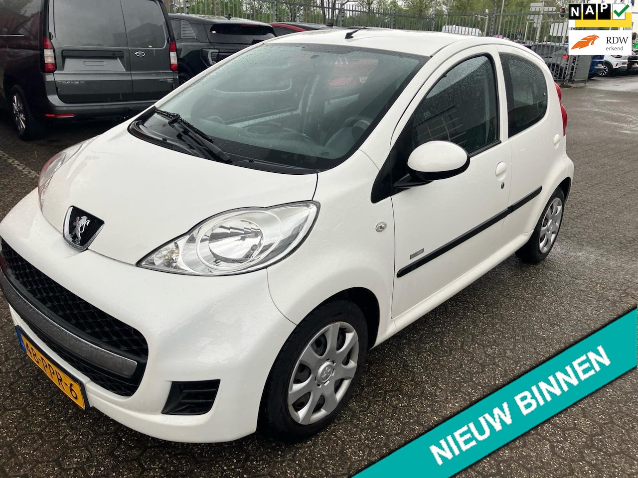 Peugeot 107 - 1.0-12V Automaat 5-deurs 111.000km. Airco Zuinig A-Label - AutoWereld.nl