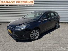 Ford Focus Wagon - 1.0 EcoBoost Titanium | Stoelverwarming | Navigatie |
