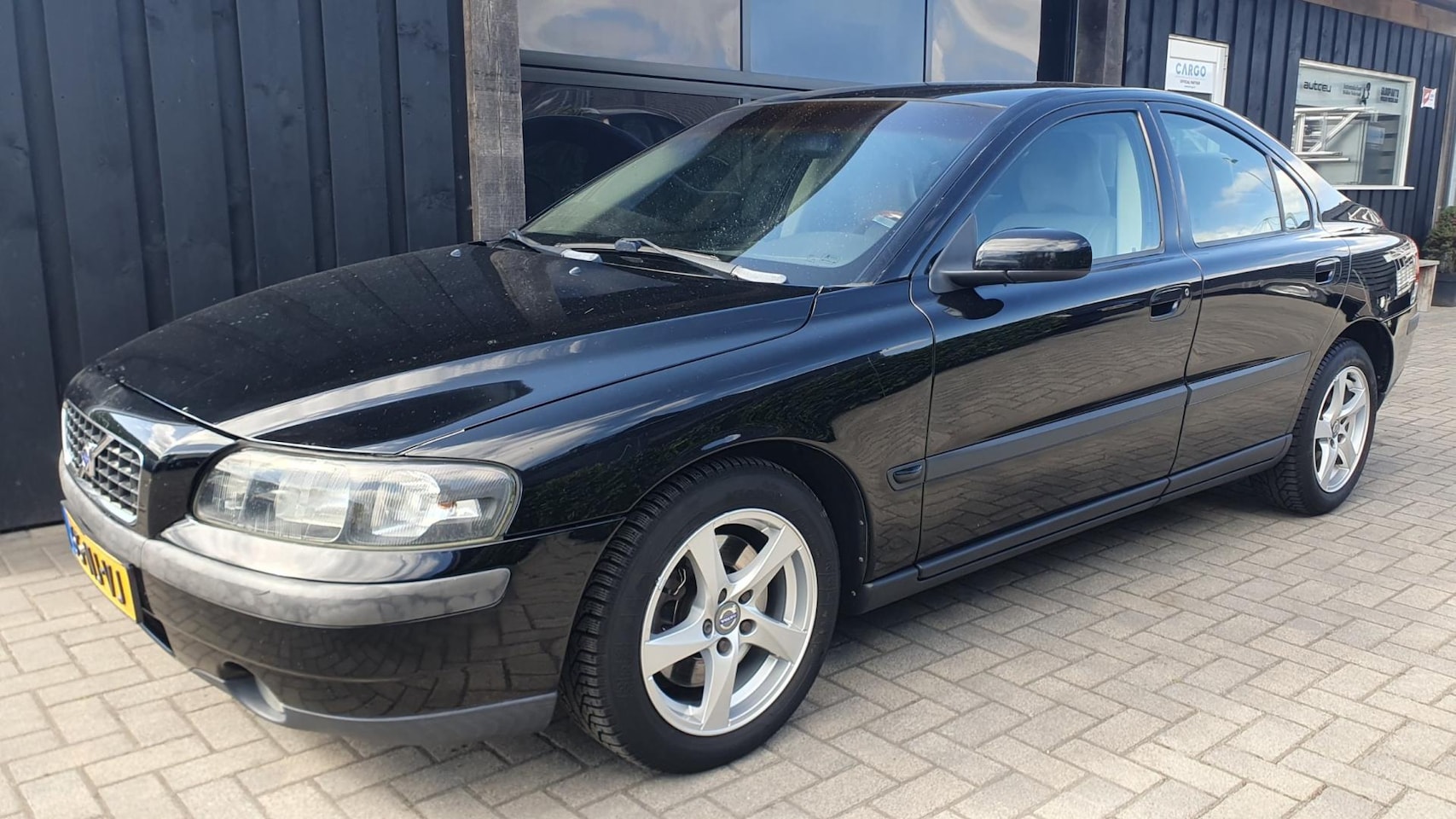 Volvo S60 - 2.3 T-5 *MOTOR TIKT* - AutoWereld.nl