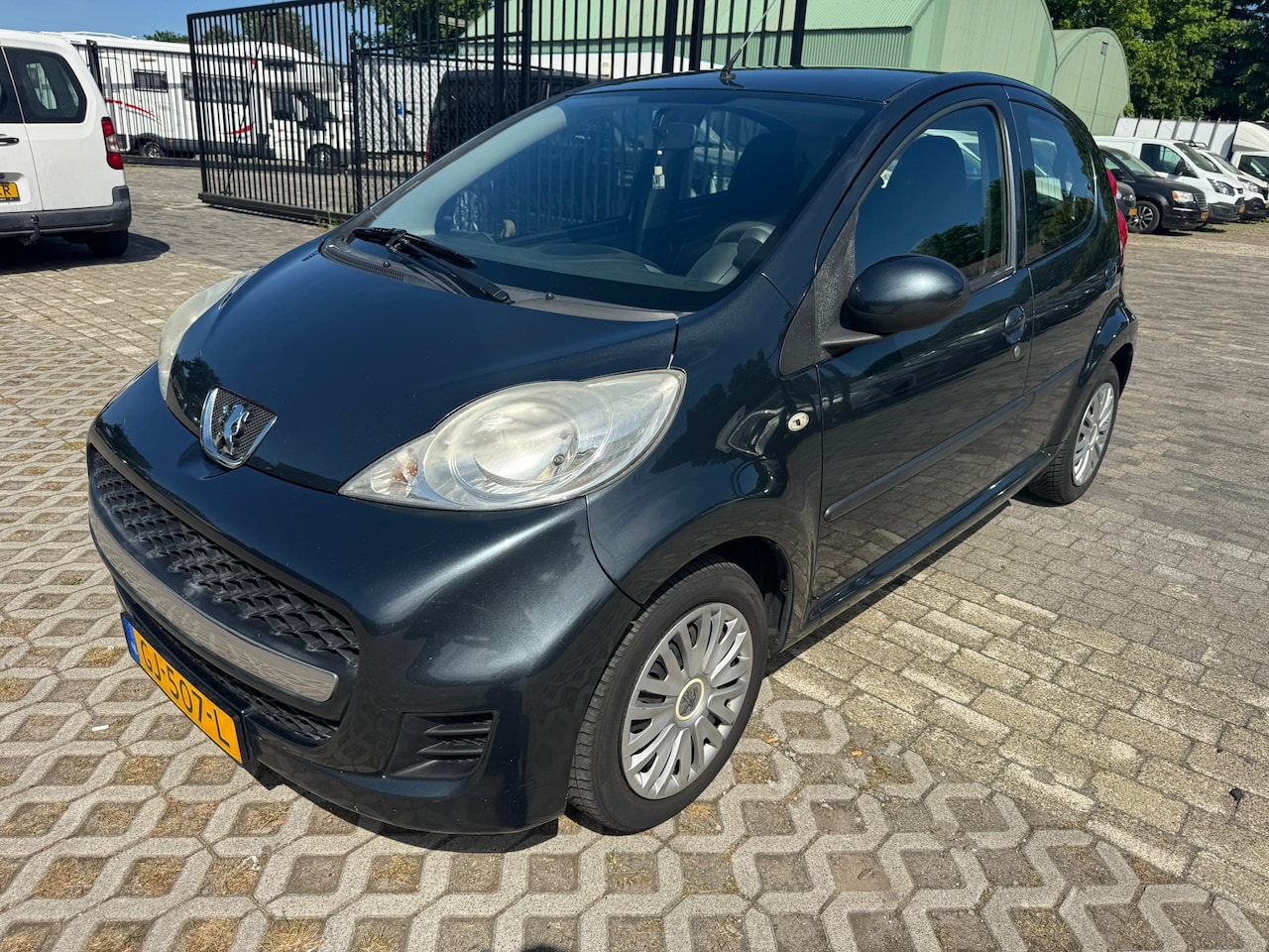 Peugeot 107 - 1.0-12V XR 1.0-12V XR - AutoWereld.nl