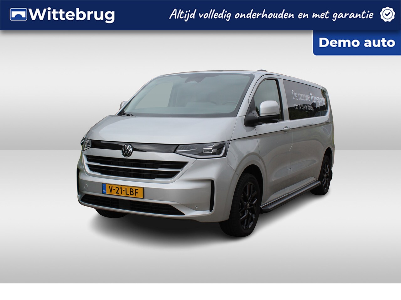 Volkswagen Transporter - 2.0 TDI L2H1 30 Bulli 150 pk Automaat , zwarte velgen 19 inch , achterspoiler  , side bars - AutoWereld.nl