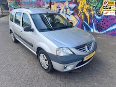 Dacia Logan MCV - 1.6 Lauréate airco elektrische ramen centrale vergrendeling stereo trekhaak nieuwe koppeli