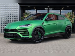 Lamborghini Urus - 4.0 V8 | Wrap mat groen, Keramisch, 23", Alcantara, Bang&Olufsen, Panoramadak, Trekhaak