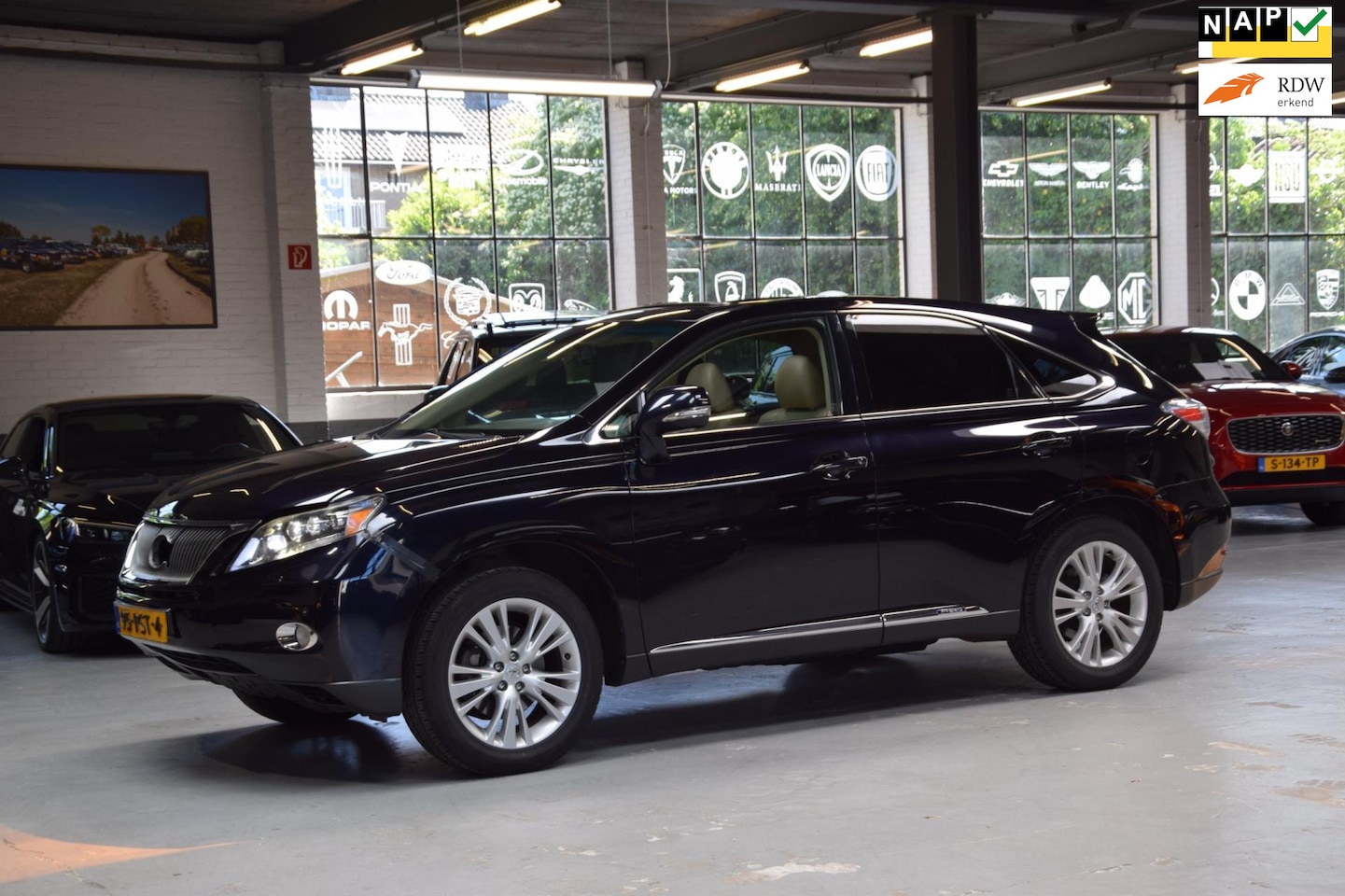 Lexus RX 450h - 4WD Luxury Line Schuif/kantel-dak|2e Eig|Xenon|Leder|Compleet onderhouden - AutoWereld.nl