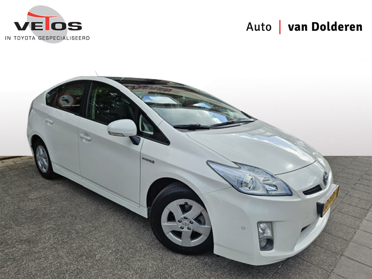 Toyota Prius - 1.8 Dynamic Leder/Solarroof - AutoWereld.nl