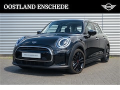 MINI Cooper - Hatchback Essential Automaat / Multifunctioneel stuurwiel / PDC achter / LED / Cruise Cont